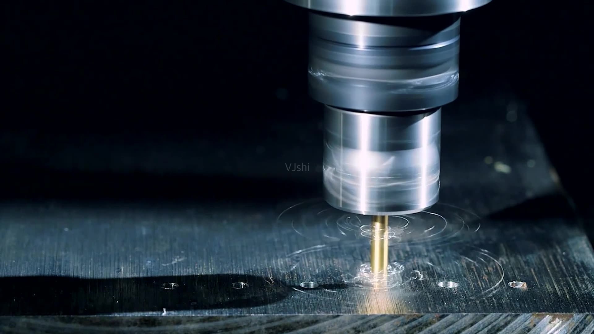 <strong>軸類零件加工：螺旋輸送機(jī)有軸跟無(wú)軸的區(qū)別</strong>